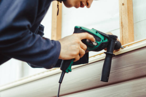 Storm Damage Siding Repair in Avon Park, FL